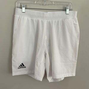 NWT, Adidas “Aeroready” tennis short, Men’s Medium, white with black label